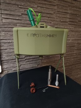 Replika Miny MON-50