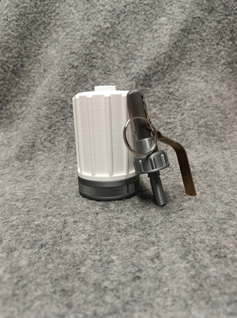 Replika granatu K-51
