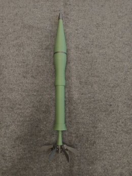 Replika granatu PG-9