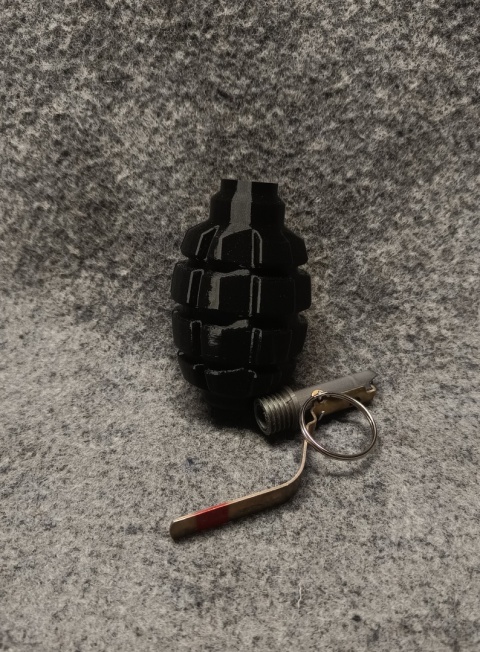 Replika granatu F1 - GUMOWY (TPU) Buzzer