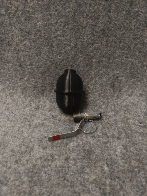 Replika granatu RGD-5 - GUMOWY (TPU) Buzzer Replika granatu RGD-5 - GUMOWY (TPU) Buzzer