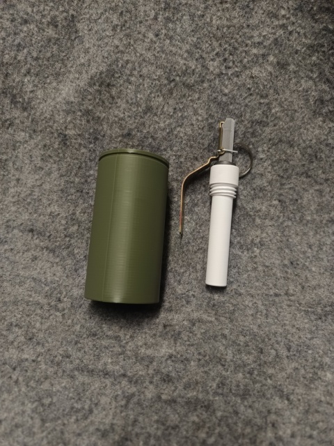 Replika granatu RGT-27S2